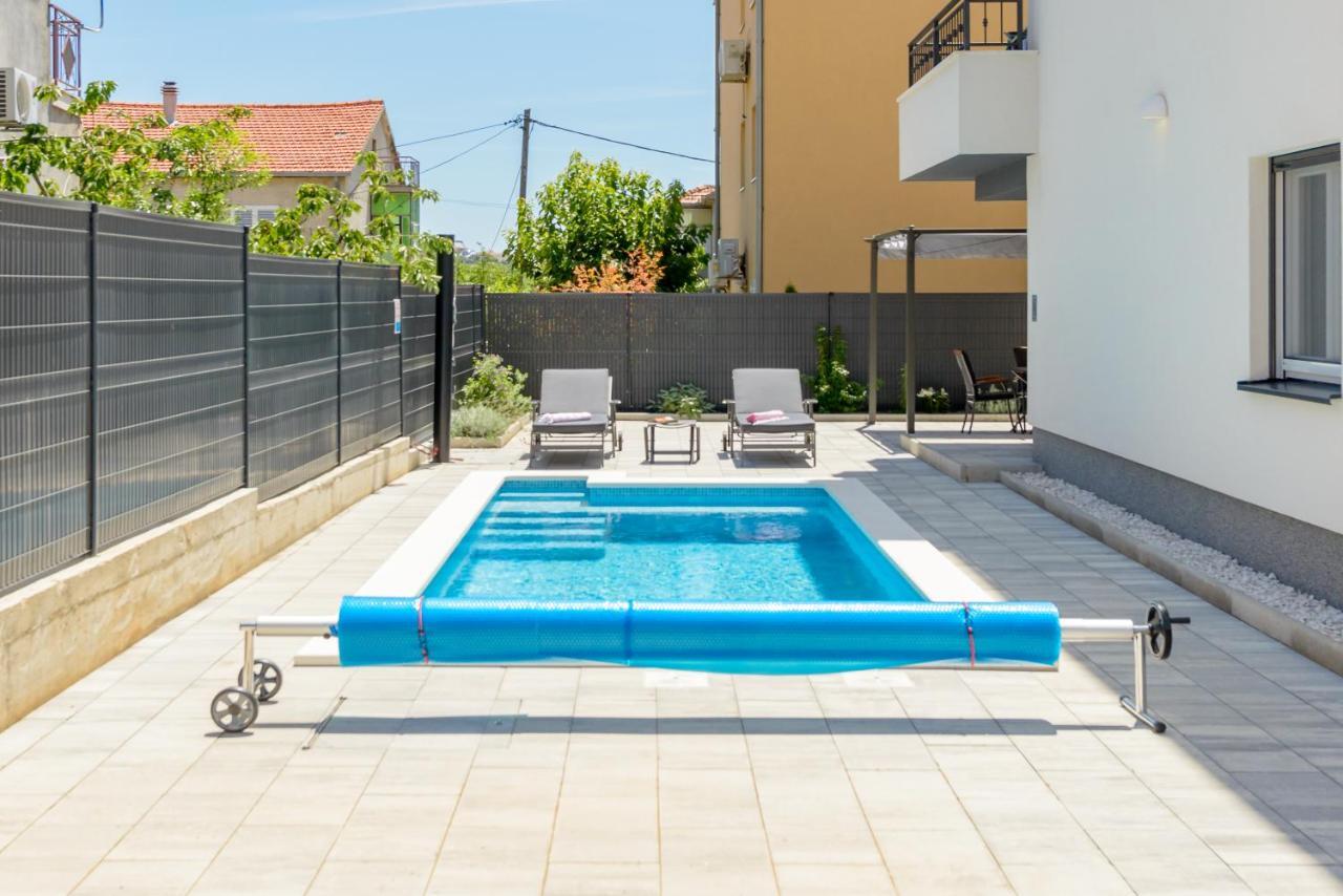 New, Private Heated Swimming Pool, Free Parking, Trogir Centarアパートメント エクステリア 写真